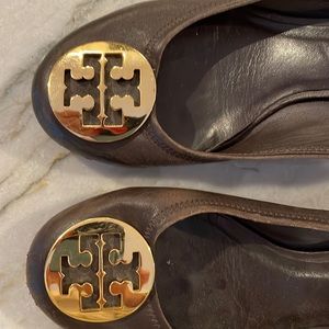 Tory Burch Reva Brown Heel with Logo in Size 7.5